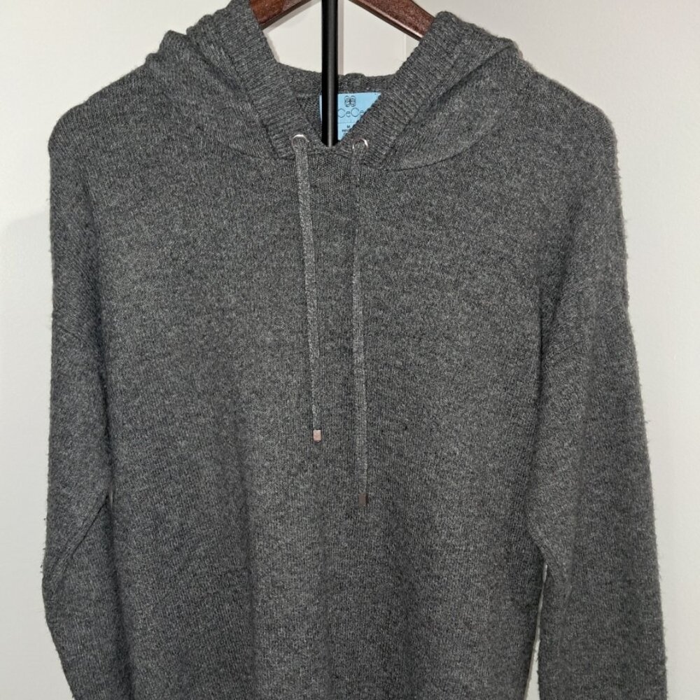 Womens Medium CeCe Gray Sweater Hoodie